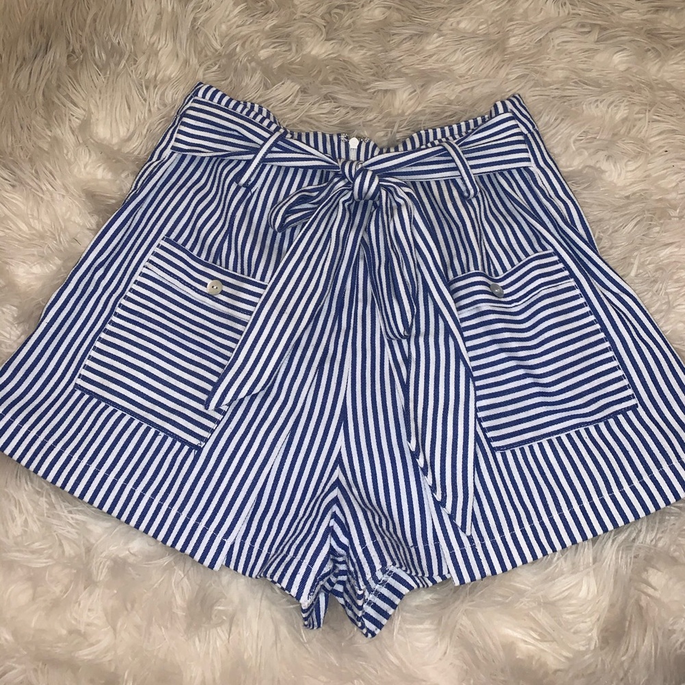 High wasted blue striped shorts